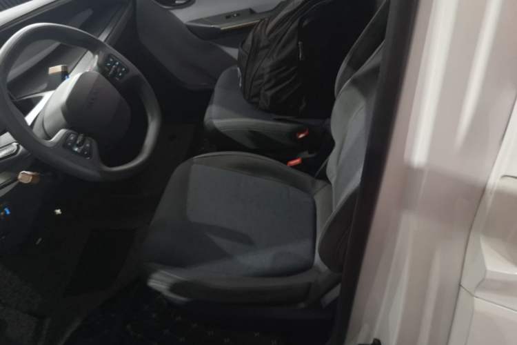 Used Wuling NAMMIEV 2021 - Play Edition Left Rear Seat