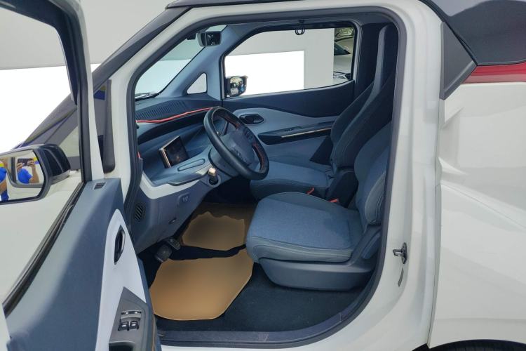 Used Wuling NAMMIEV 2021 - Play Edition Left Rear Seat