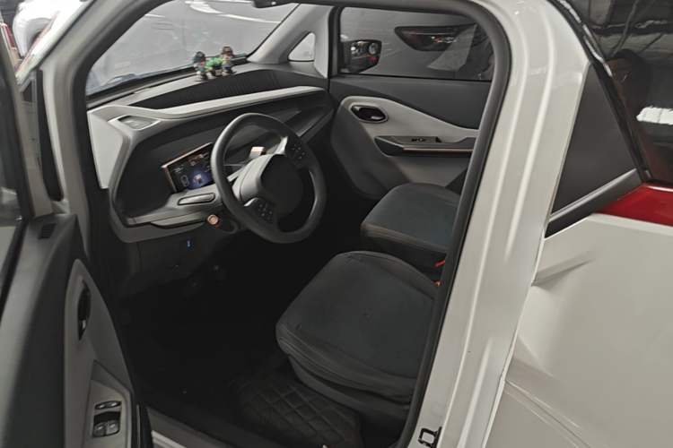 Used Wuling NAMMIEV 2021 - Play Edition Left Rear Seat