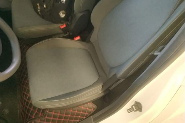 Used Wuling NAMMIEV 2021 - Play Edition Left Rear Seat