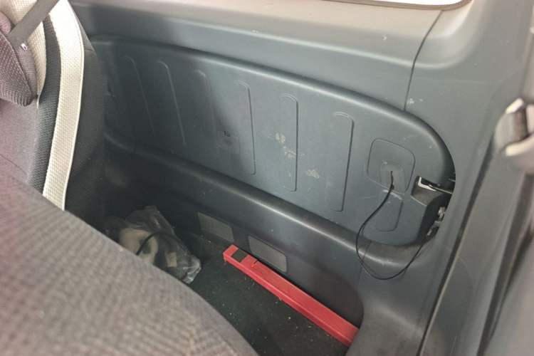 Used Wuling NAMMIEV 2021 - Play Edition Left Rear Seat