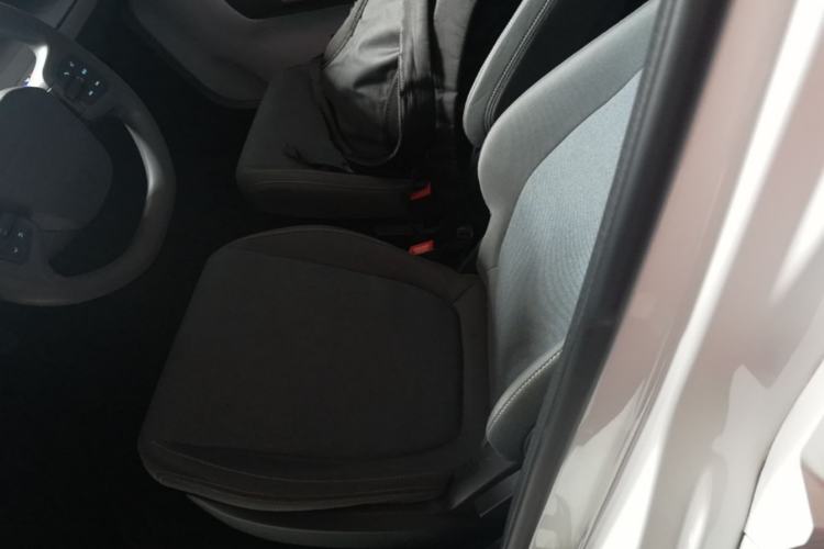Used Wuling NAMMIEV 2021 Playful Model – High-Power Version Left Rear Seat