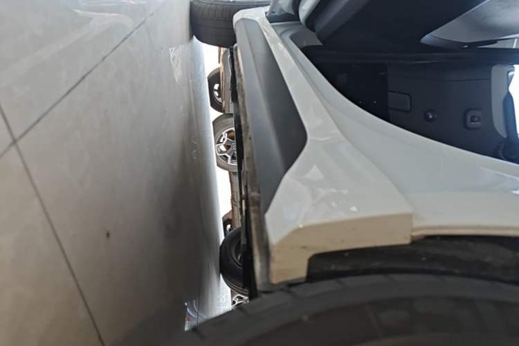 Used Wuling NAMMIEV 2021 - Play Edition Left Side Sill