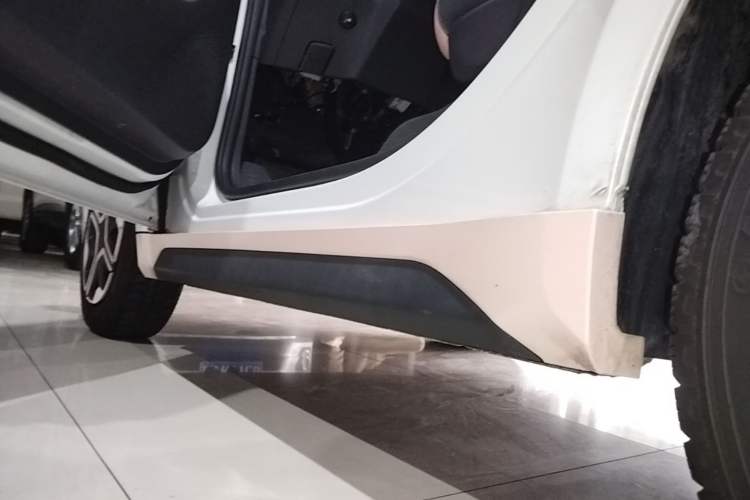 Used Wuling NAMMIEV 2021 Disney Zootopia – Judy Edition Left Side Sill