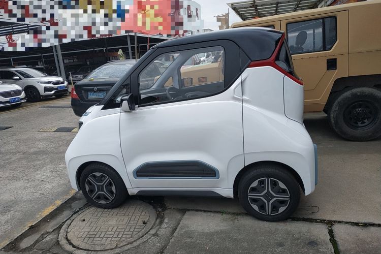 Used Wuling NAMMIEV 2021 Playful Model – High-Power Version Left Side