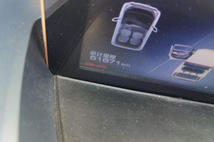 Used Wuling NAMMIEV 2021 - Play Edition Odometer Close Up