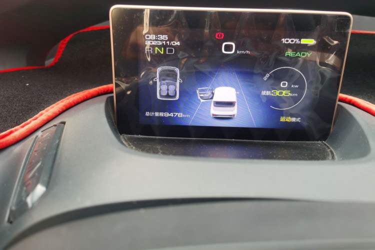 Used Wuling NAMMIEV 2021 Playful Model – High-Power Version Odometer Close Up