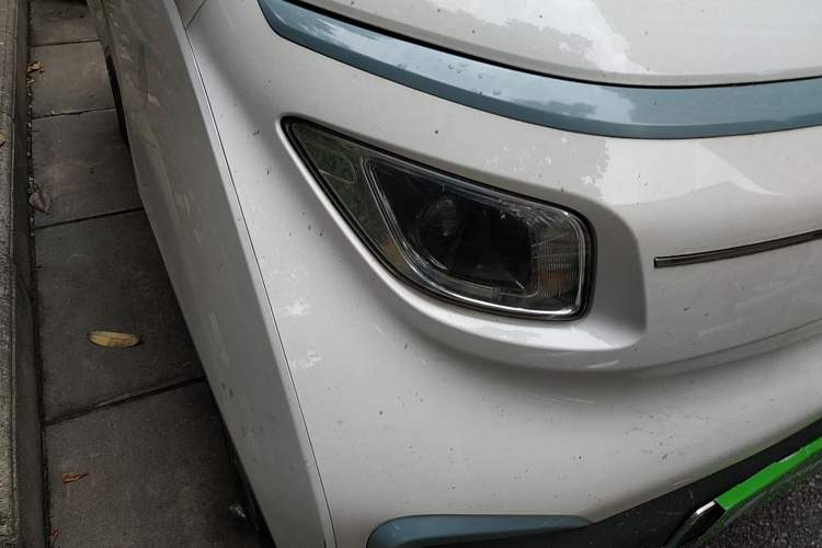 Used Wuling NAMMIEV 2021 Playful Model – High-Power Version Right Front Headlight