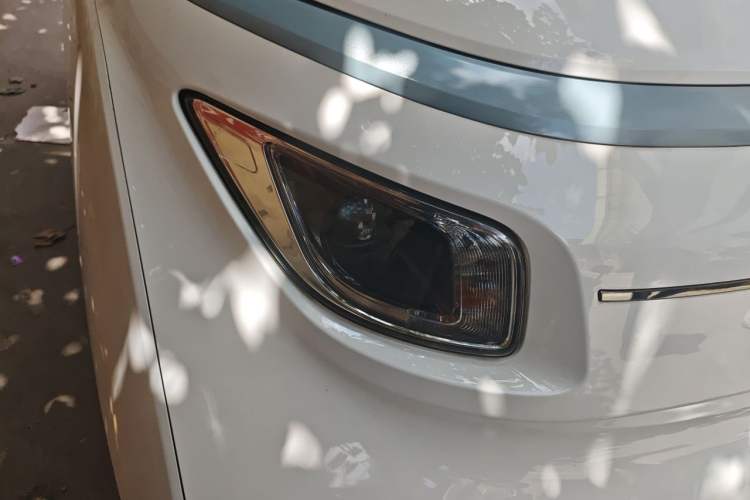 Used Wuling NAMMIEV 2021 Passion Edition Right Front Headlight