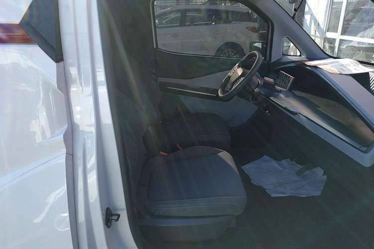Used Wuling NAMMIEV 2021 Playful Model – High-Power Version Right Front Seat