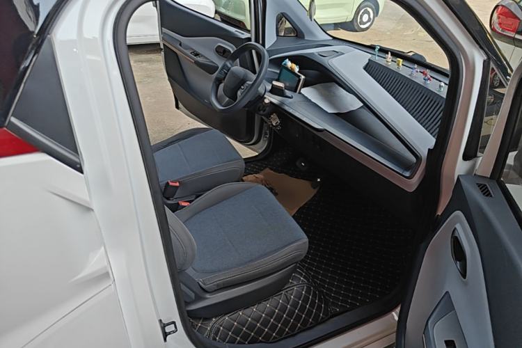 Used Wuling NAMMIEV 2021 - Play Edition Right Front Seat