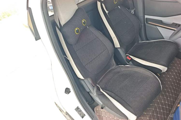 Used Wuling NAMMIEV 2021 - Play Edition Right Front Seat