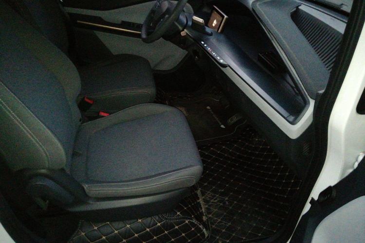 Used Wuling NAMMIEV 2021 - Play Edition Right Front Seat