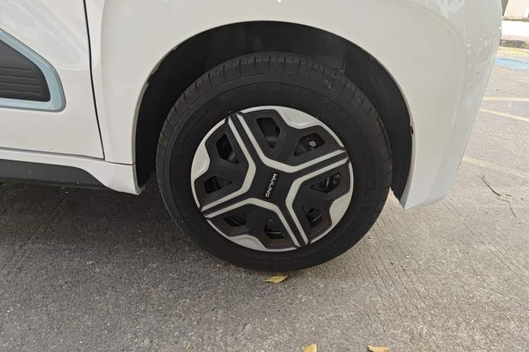 Used Wuling NAMMIEV 2021 Passion Edition Right Front Wheel Hub