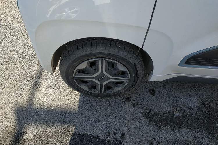 Used Wuling NAMMIEV 2021 Playful Model – High-Power Version Right Rear Wheel Hub