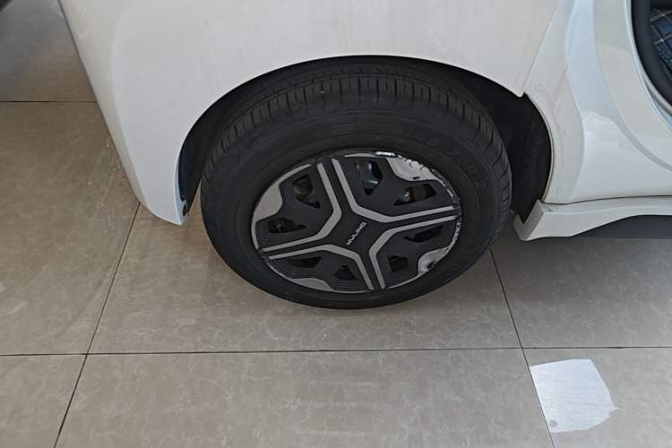 Used Wuling NAMMIEV 2021 - Play Edition Right Rear Wheel Hub