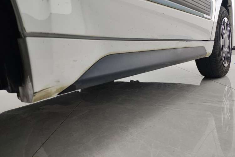 Used Wuling NAMMIEV 2021 - Play Edition Right Side Sill