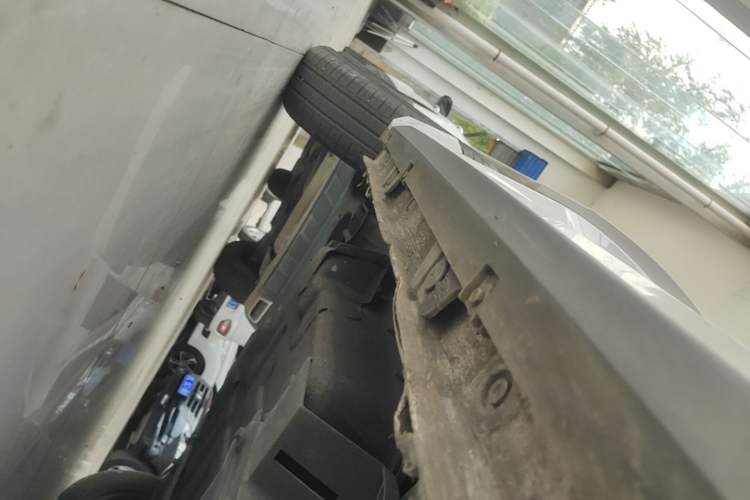 Used Wuling NAMMIEV 2021 Playful Model – High-Power Version Right Side Sill