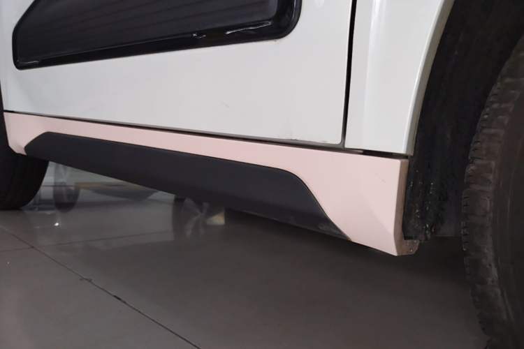 Used Wuling NAMMIEV 2021 Disney Zootopia – Judy Edition Right Side Sill