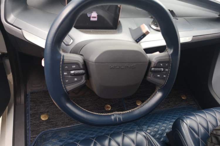 Used Wuling NAMMIEV 2021 Playful Model – High-Power Version Steering Wheel