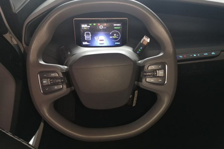 Used Wuling NAMMIEV 2021 Playful Model – High-Power Version Steering Wheel