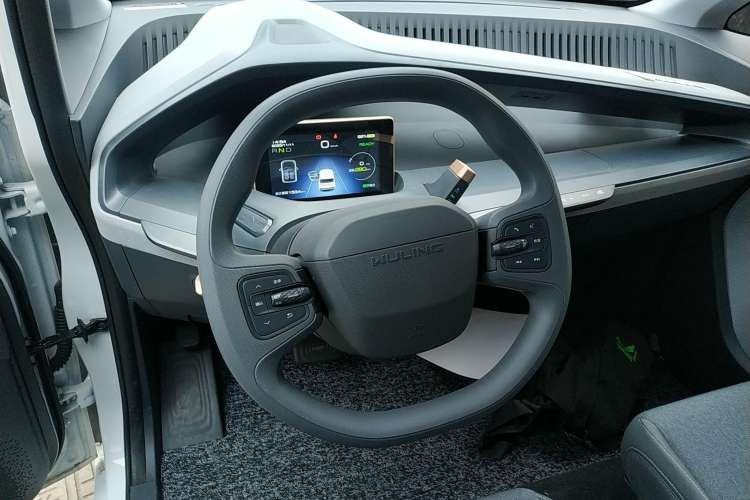 Used Wuling NAMMIEV 2021 Playful Model – High-Power Version Steering Wheel