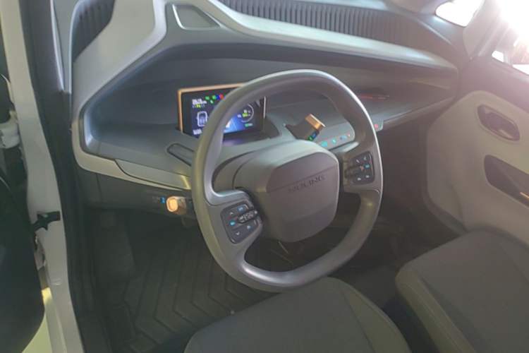 Used Wuling NAMMIEV 2021 - Play Edition Steering Wheel