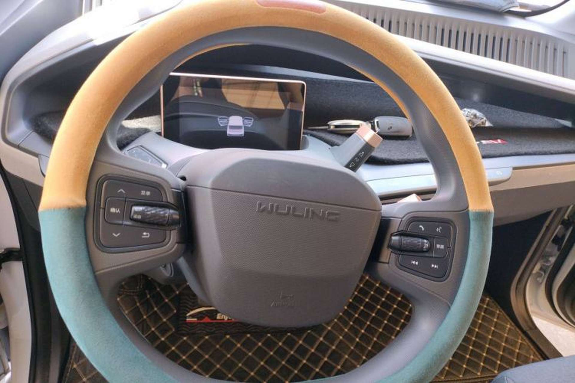 Used Wuling NAMMIEV 2021 Playful Model – High-Power Version Steering Wheel