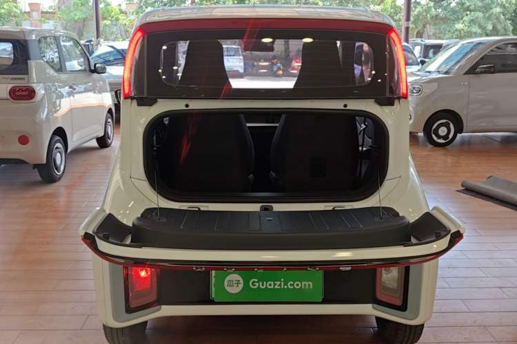 Used Wuling NAMMIEV 2021 Playful Model – High-Power Version Trunk