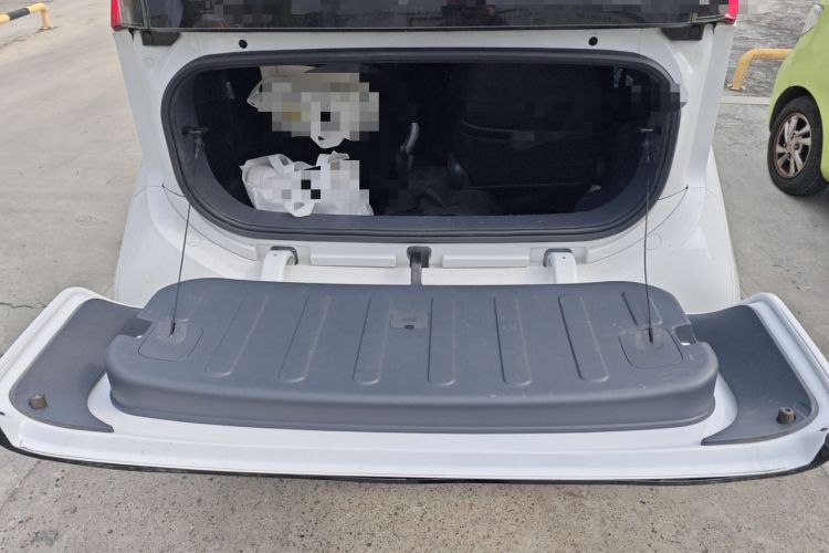 Used Wuling NAMMIEV 2021 Playful Model – High-Power Version Trunk