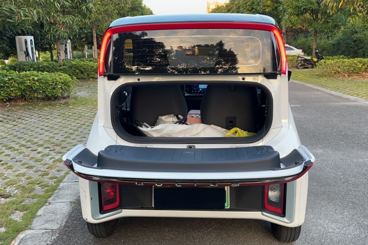 Used Wuling NAMMIEV 2021 Playful Model – High-Power Version Trunk