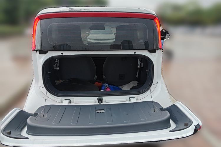 Used Wuling NAMMIEV 2021 Playful Model – High-Power Version Trunk