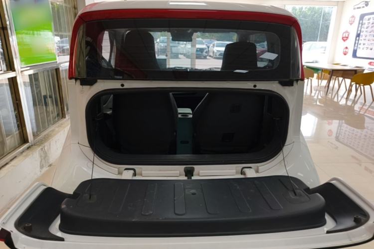 Used Wuling NAMMIEV 2021 Playful Model – High-Power Version Trunk