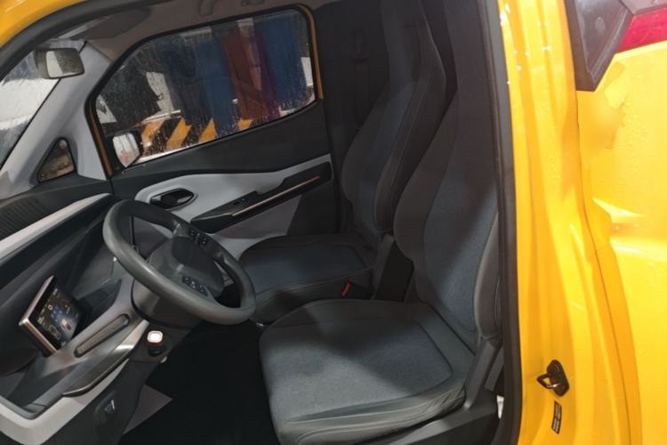Used Wuling NAMMIEV 2021 - Play Edition Left Rear Seat