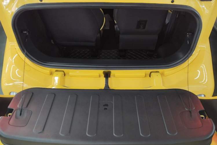 Used Wuling NAMMIEV 2021 Passion Edition Trunk