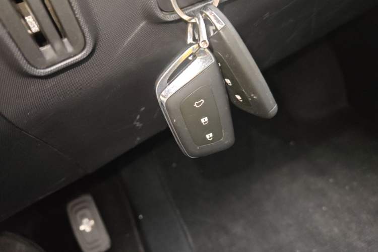 Used Wuling NAMMIEV 2021 Passion Edition Vehicle Key