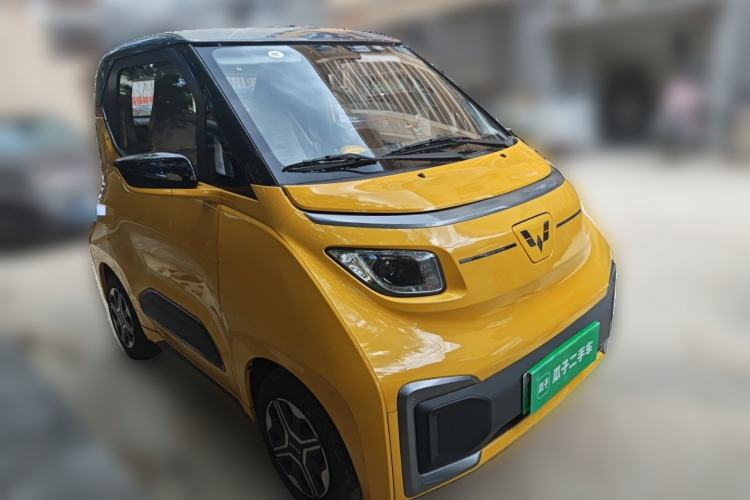 Used Wuling NAMMIEV 2022 Enjoyment Model Front Right 45 Deg
