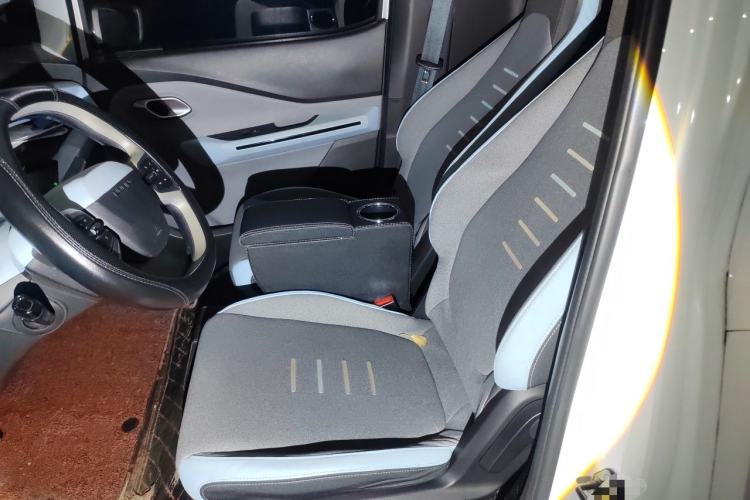 Used Wuling NAMMIEV 2022 Enjoyment Model Left Rear Seat