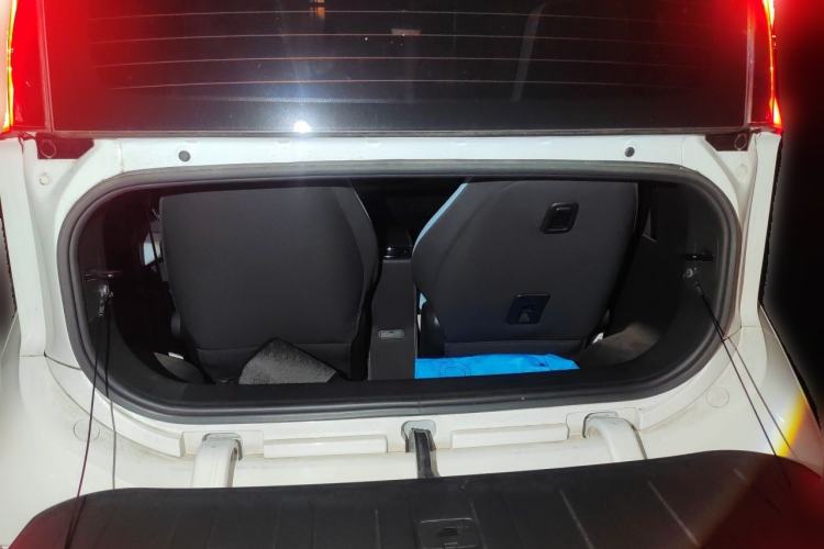 Used Wuling NAMMIEV 2022 Enjoyment Model Trunk