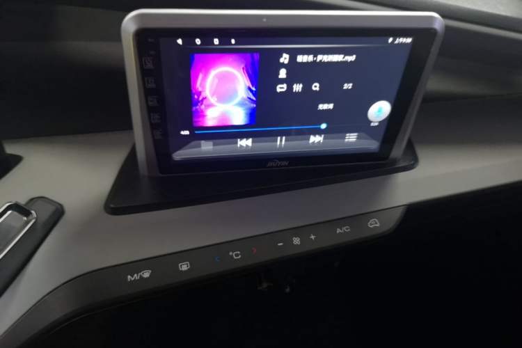 Used Wuling NAMMIEV 2022 Enjoyment Model Audio And AC Panel