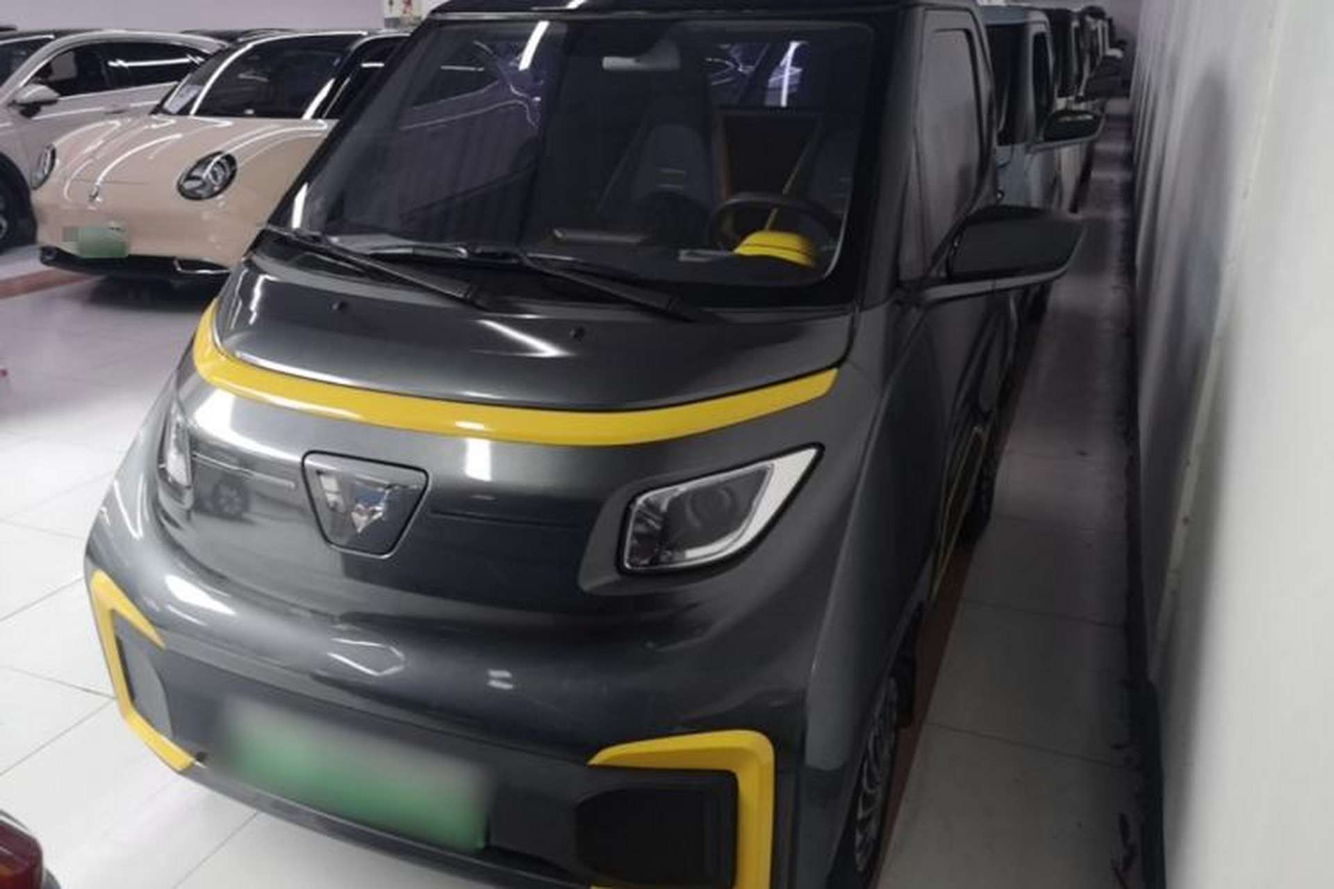 Used Wuling NAMMIEV 2022 Enjoyment Model Front Left 45 Deg