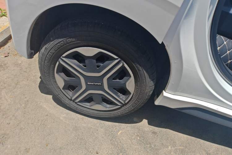 Used Wuling NAMMIEV 2022 Enjoyment Model Right Rear Wheel Hub