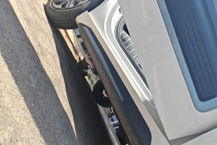 Used Wuling NAMMIEV 2022 Enjoyment Model Right Side Sill