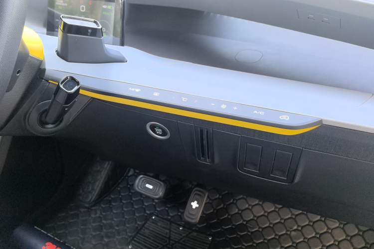 Used Wuling NAMMIEV 2022 Enjoyment Model Interior 6
