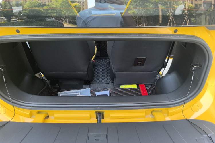 Used Wuling NAMMIEV 2022 Enjoyment Model Trunk