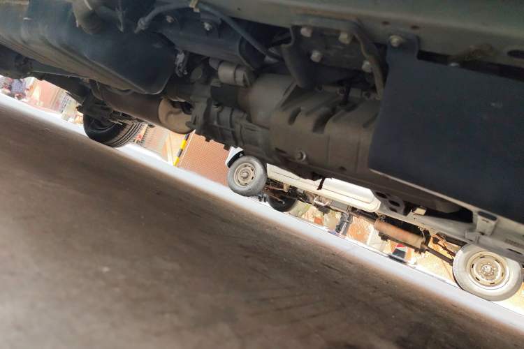 Used Wuling Rongguang 2019 1.5L Extended-Body Van Base Model with 2 Seats Chassis Front Right