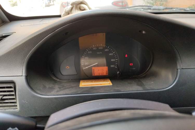 Used Wuling Rongguang 2019 1.5L Extended-Body Van Base Model with 2 Seats Instrument Cluster