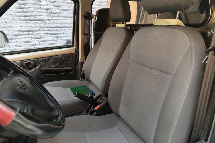 Used Wuling Rongguang 2019 1.5L Extended-Body Van Base Model with 2 Seats Left Front Seat
