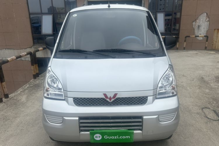 Used Wuling Rongguang 2021 1.5L Extended Basic Version L3C Exterior 1