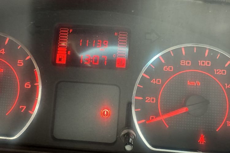 Used Wuling Rongguang 2021 1.5L Extended Basic Version L3C Odometer Close Up